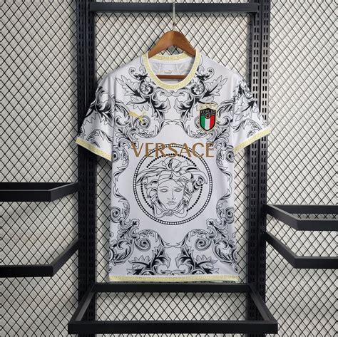 italia Versace kit